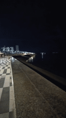 Night stroll through Nizhnevartovsk waterfront park captured on video