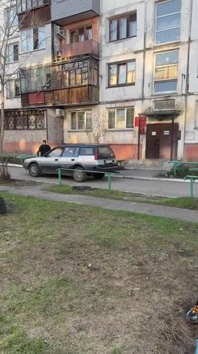 Everyday street scene documented in Biysk, Russia