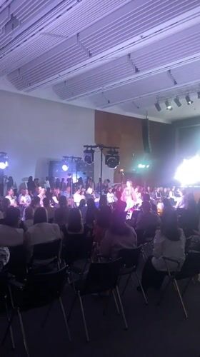 Fashion show held at Kazan auditorium amid urban documentation