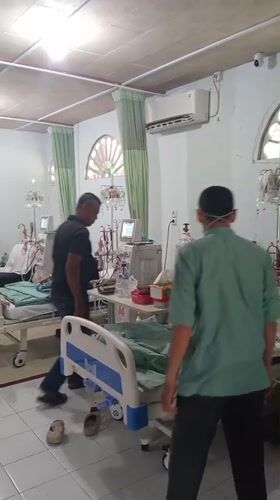 Patients receive overnight medical care at Lhokseumawe facility