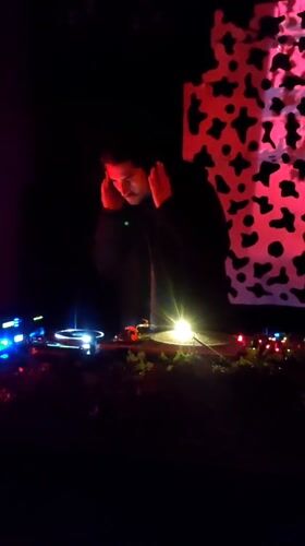 DJ performs early morning set at intimate Cuzco venue