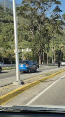 Dashboard camera captures routine traffic flow in Caracas
