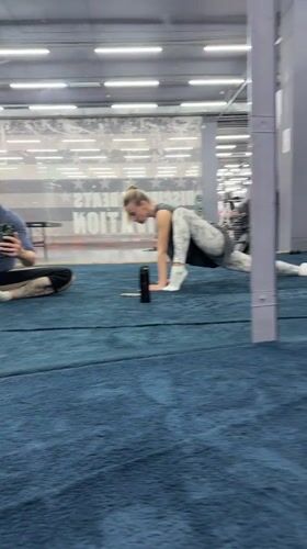 Gym enthusiasts document workouts and selfies in Novosibirsk fitness center