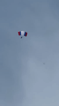 Parachutist spotted descending over Ussurijsk in early morning hours