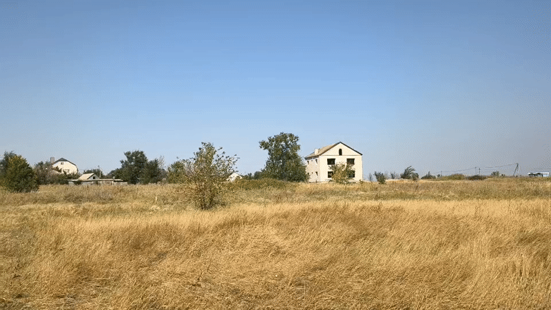Midday picnic break in rural Mikhaylovka, Russia