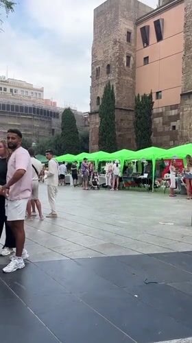 Barcelona summer afternoon: markets, street music, and food