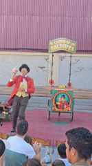 Street juggler performs 'El Senyor de les Baldufes' act in Cornellà
