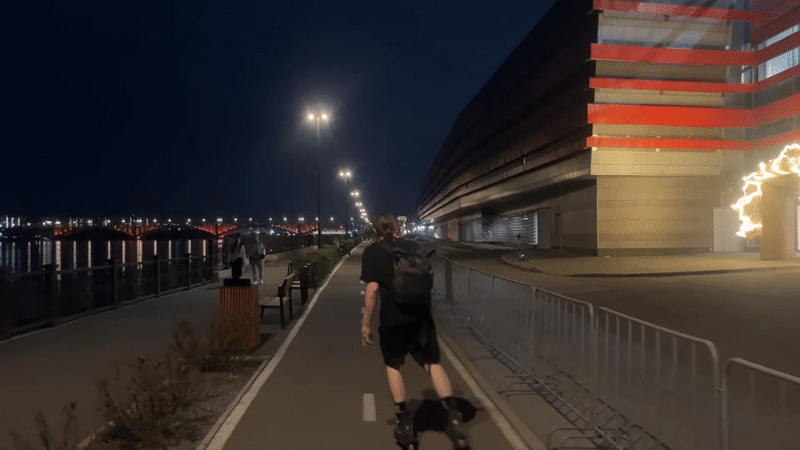 Night rollerblading session captured across Krasnoyarsk waterfront areas