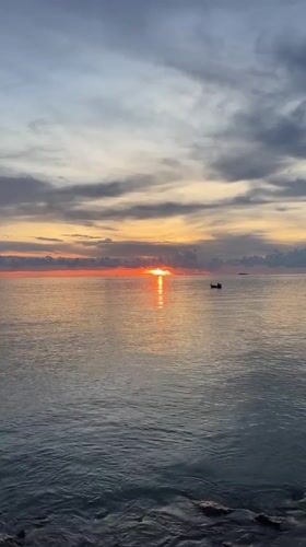 Sunset captured over ocean near Thong Sala, Thailand
