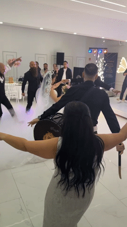 Wedding reception with live drummers celebrated in Groningen hall