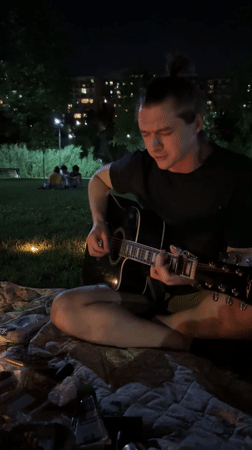 Candlelit park picnic with live guitar in Tbilisi