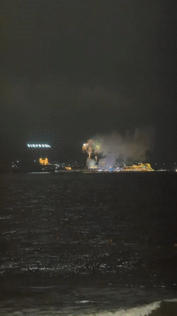 Fireworks display lights up Nha Trang beachside dining area