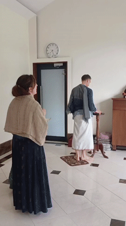 Early morning religious gathering observed in Lithuanian temple