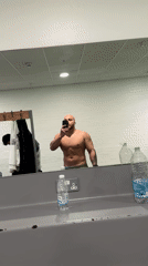 Man Takes Flexing Selfies at London Gym