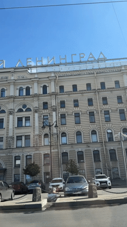 Morning drive through St. Petersburg area captures architectural landmarks