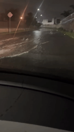 Heavy flooding hits San Bernardino Tlaxcalancingo during overnight storms