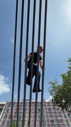 Person spotted on Lyon bridge structure Wednesday afternoon