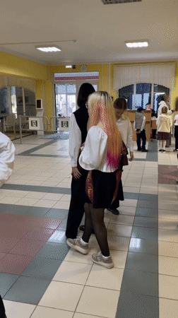 High school graduation ceremony celebrates Kaliningrad Region anniversary