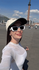 Summer afternoon scenes documented around Saint Petersburg's Palace Square