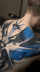 Person with large abstract tattoo spotted in Moscow