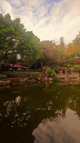 Morning visit to traditional Chinese garden in Yuzhong District
