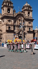 Inti Raymi procession fills Cuzco's plaza with traditional Andean dress