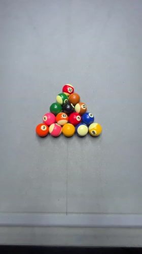 Pool game setup observed in Vila Real game room