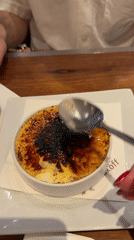 Diner breaks crème brûlée crust at Paris restaurant