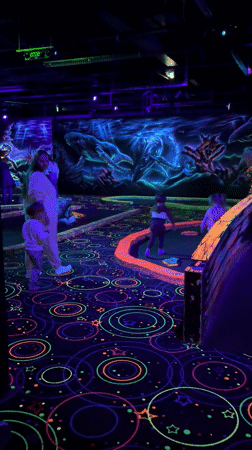 Families enjoy evening at London arcade entertainment center