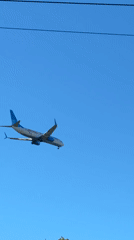Aircraft spotted on landing approach over Sirius, Russia