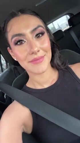 Woman observed in driver's seat of vehicle in Puebla