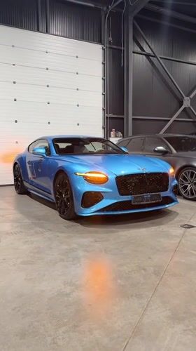Luxury cars including blue Bentley spotted in Plovdiv garage