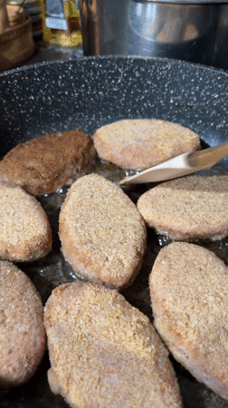 Home cooking documented in Chaykovsky: patties frying, dumplings prepared