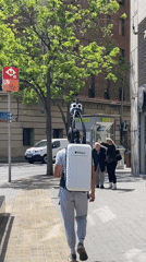 Witness documents sunny afternoon walk through Barcelona's Plaça d'Espanya