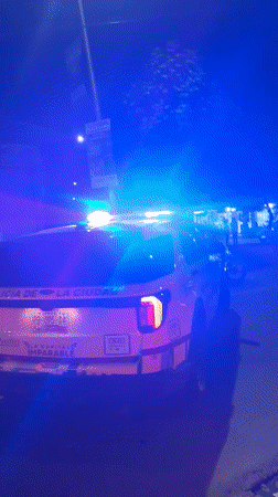 Damaged vehicles towed in Puebla amid police presence, rollerbladers