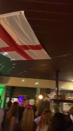 London bar and restaurant scenes on a Saturday night.