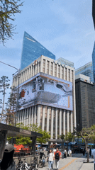 Seoul street scenes captured during Spring Festival promotional period