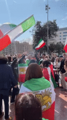 Iranian flag celebration draws crowd to Barcelona's main plaza