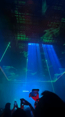 Moscow nightclub features elaborate green laser light show