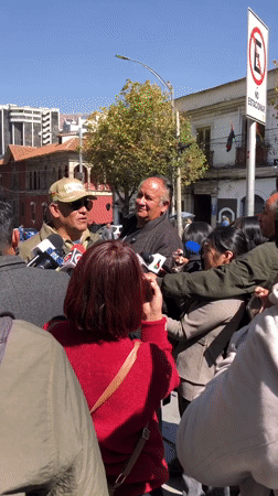 Afternoon activity across La Paz streets and plazas