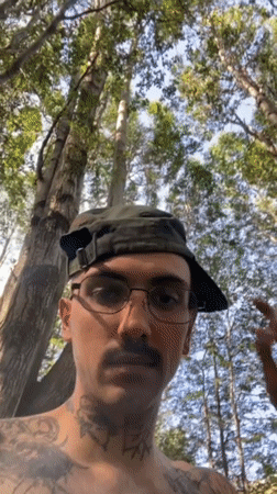 Tattooed man spotted in Ushuaia forest area