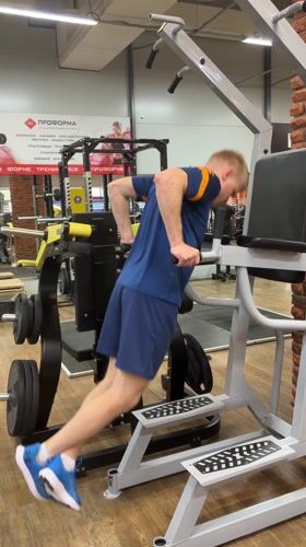 Early morning gym sessions and car travel in Chaikovsky