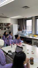 Medical staff gather in hospital break room, Yuzhong District