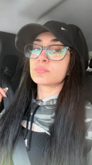 Woman in Nike cap spotted in car in Dryanovo