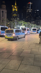 Police presence and dining scenes observed in Frankfurt evening