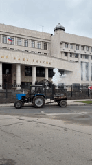 Morning scenes captured across Ulyanovsk include decorating, gathering, street activity