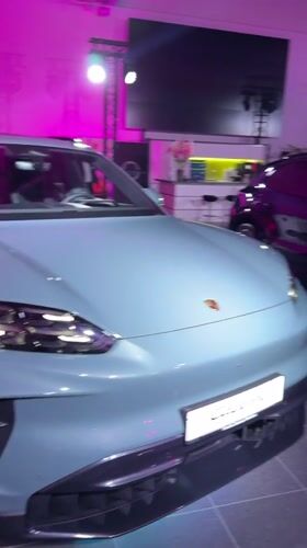 Porsche Cayenne launch event lights up Munich evening