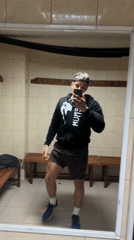 Man takes gym selfies in Zlatograd locker room