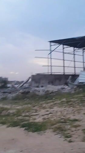 Mixed scenes of destruction and daily life documented in Khan Yunis