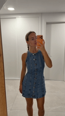 Outfit check selfies and parked luxury cars in Finestrat